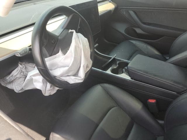 2019 TESLA MODEL 3 8