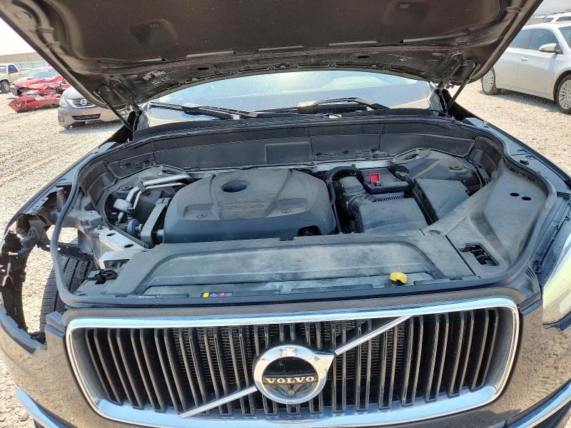 2017 VOLVO XC90 T6 11
