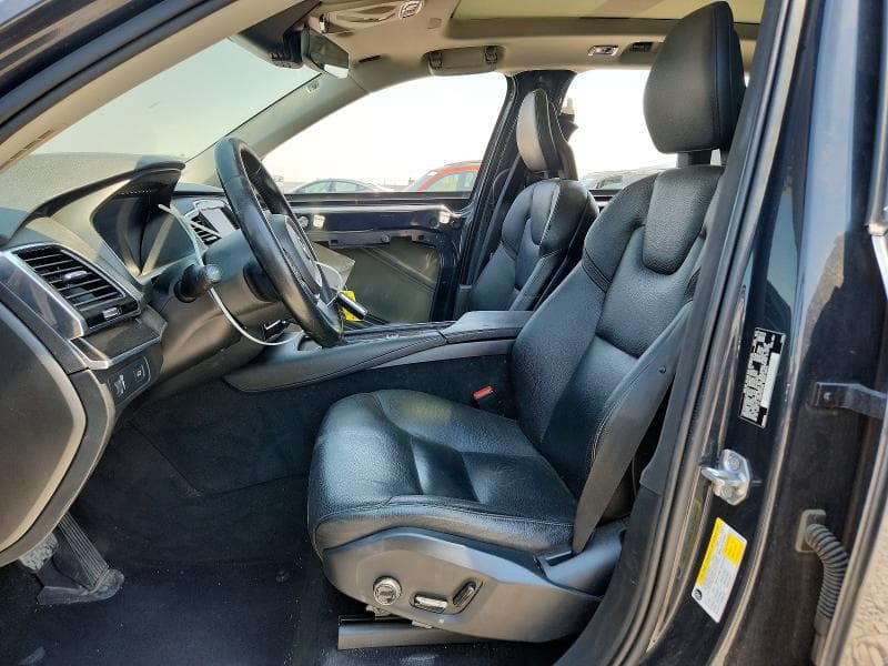 2017 VOLVO XC90 T6 7