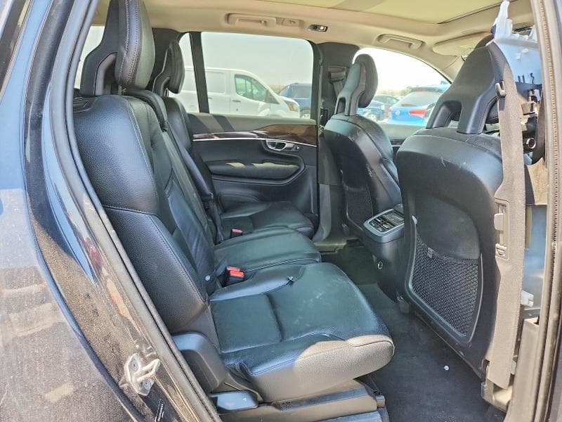 2017 VOLVO XC90 T6 10