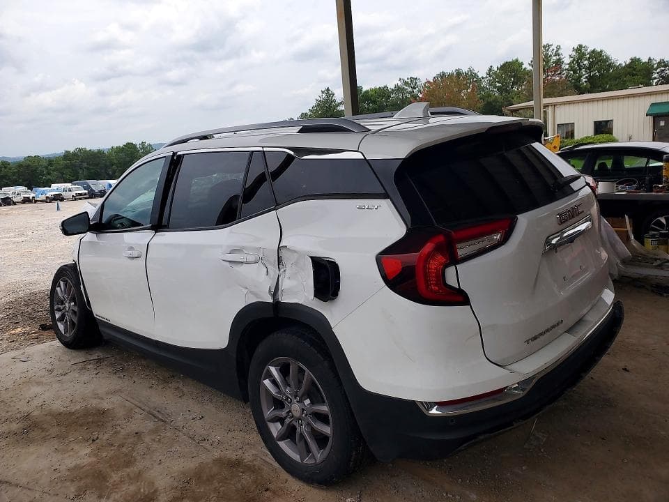 2023 GMC TERRAIN SLT 2