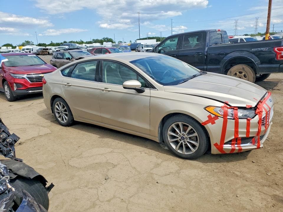 2017 FORD FUSION SE 4