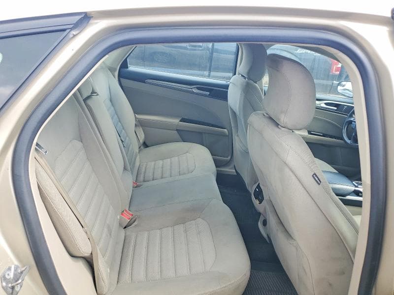 2017 FORD FUSION SE 10