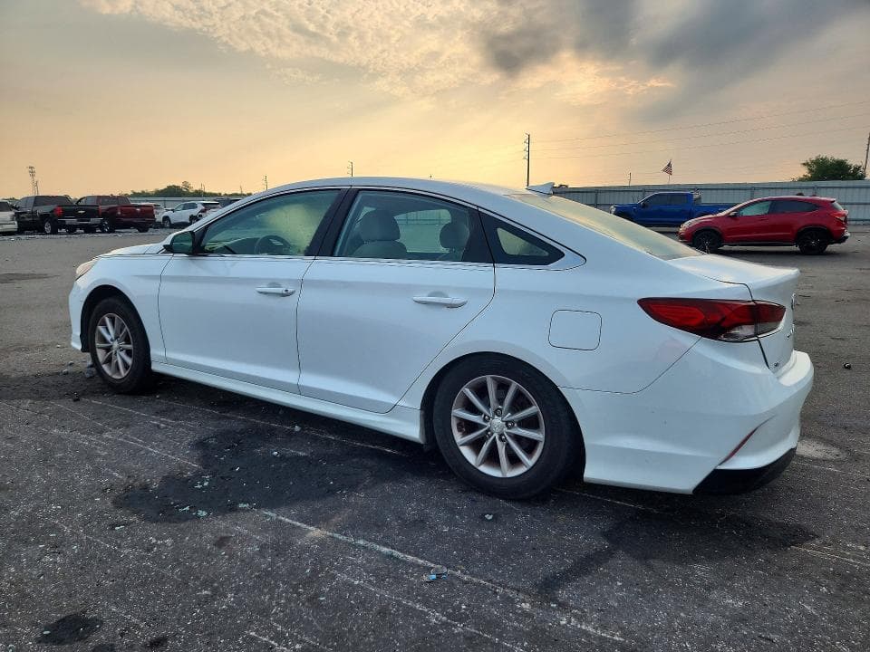 2018 HYUNDAI SONATA SE 2