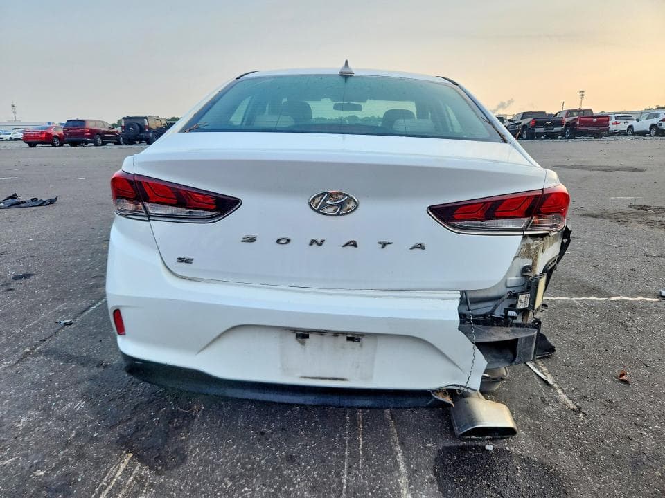 2018 HYUNDAI SONATA SE 6