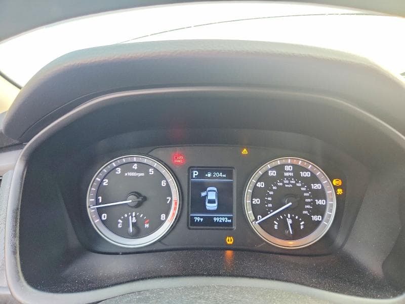 2018 HYUNDAI SONATA SE 9