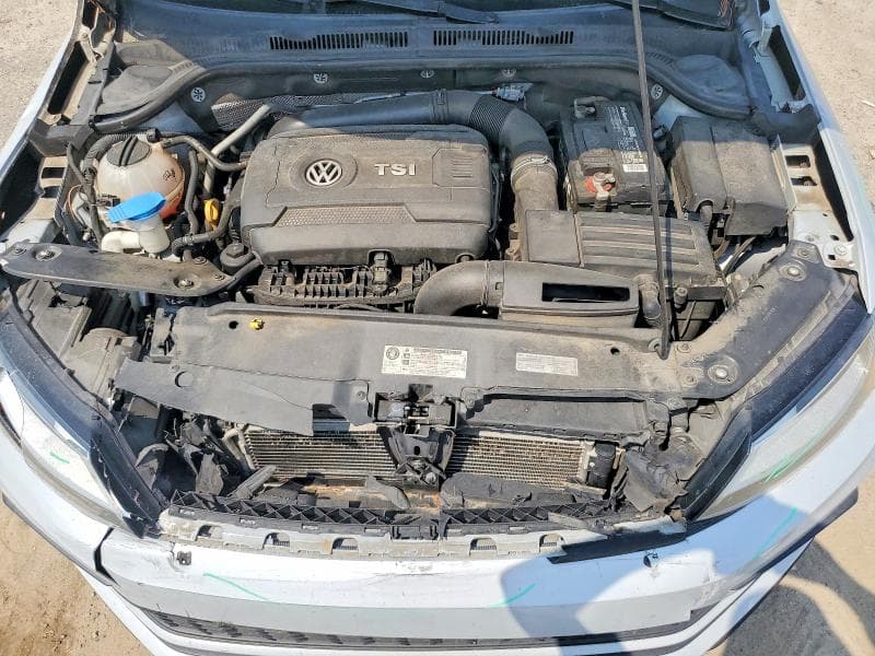 2017 VOLKSWAGEN JETTA GLI 11