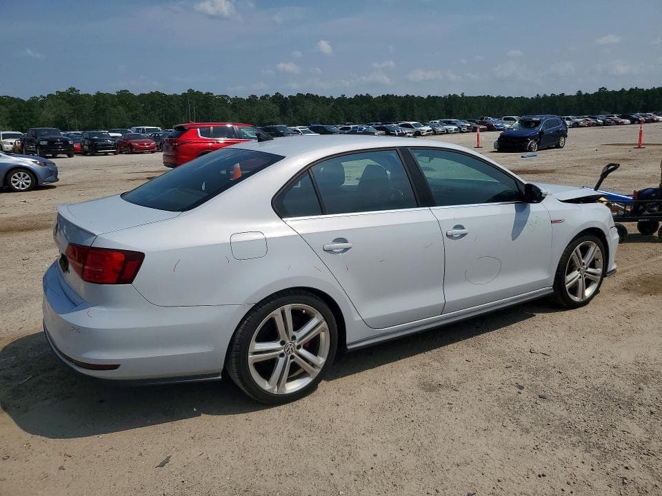 2017 VOLKSWAGEN JETTA GLI 3