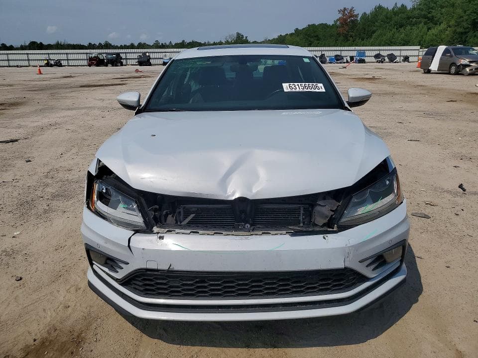 2017 VOLKSWAGEN JETTA GLI 5