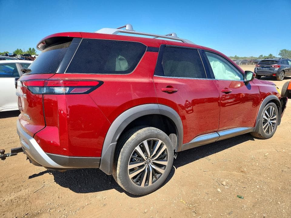 2023 NISSAN PATHFINDER PLATINUM 3