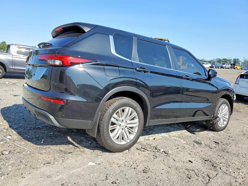 2023 MITSUBISHI OUTLANDER ES 3