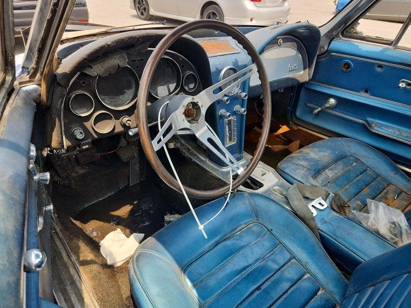 1966 CHEVROLET CORVETTE 9