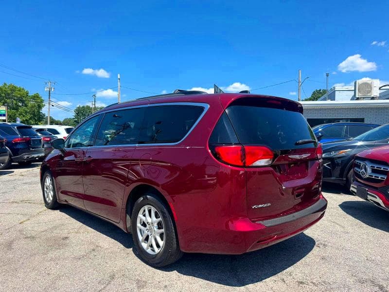 2021 CHRYSLER VOYAGER LXI 3