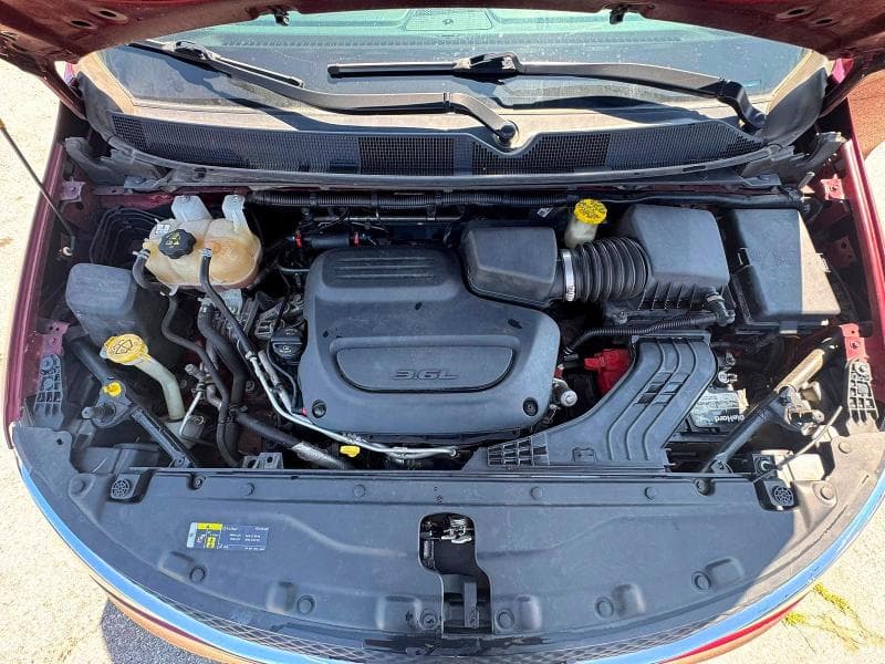 2021 CHRYSLER VOYAGER LXI 7