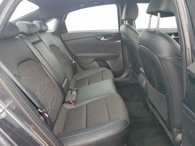 2024 KIA FORTE GT LINE 10