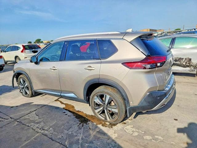 2022 NISSAN ROGUE PLATINUM 2