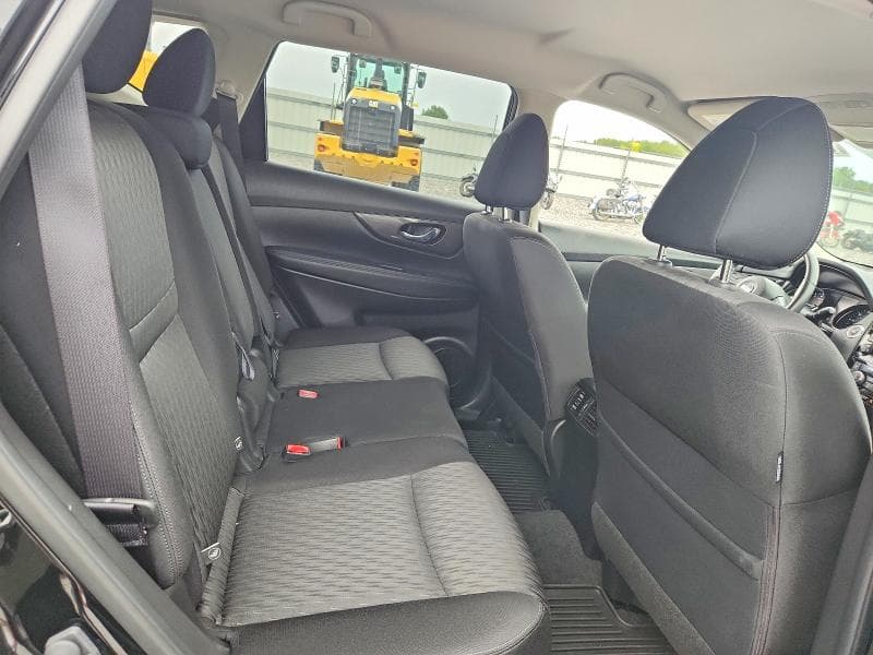 2019 NISSAN ROGUE SV 11
