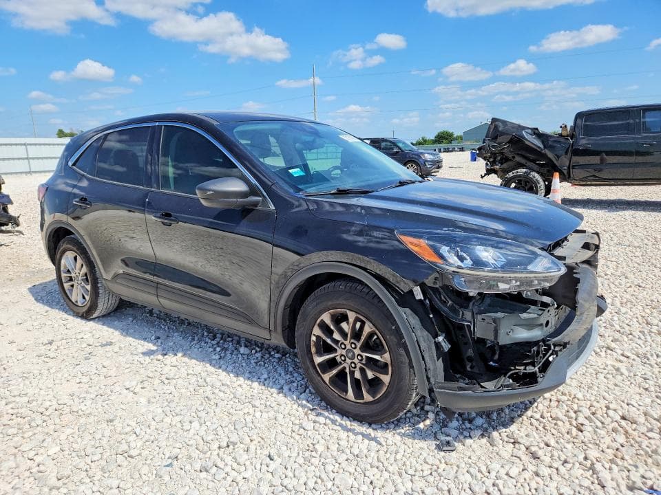 2022 FORD ESCAPE SE 4