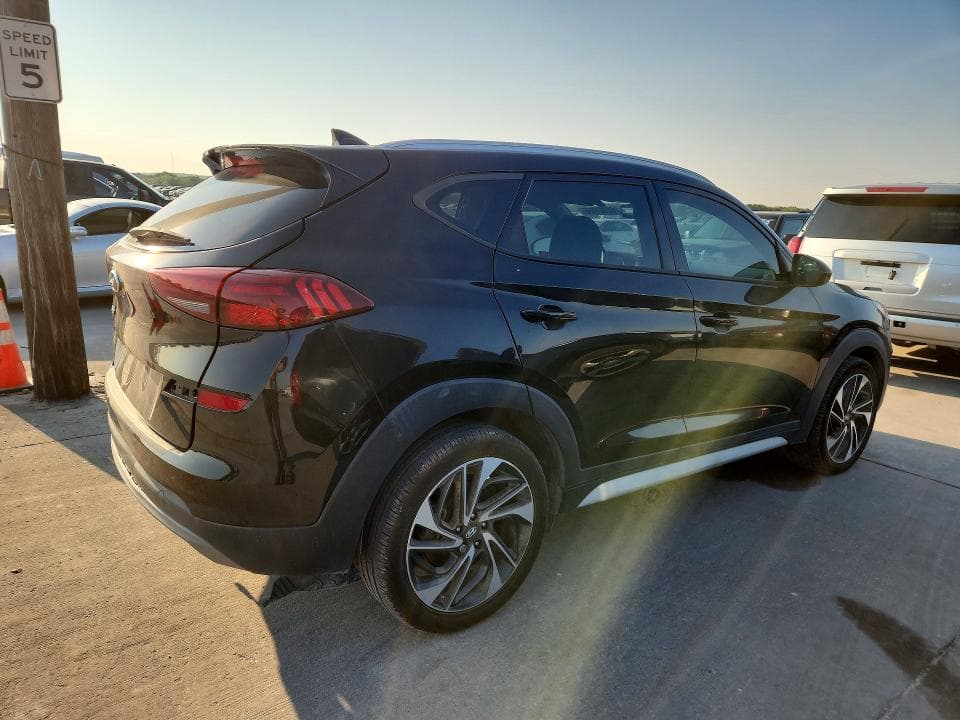 2020 HYUNDAI TUCSON SPORT 3