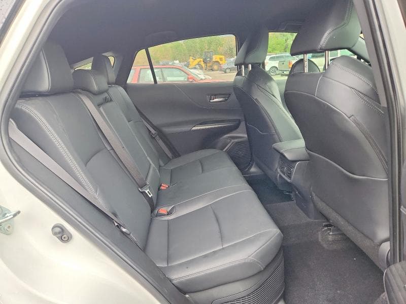 2022 TOYOTA VENZA XLE 11
