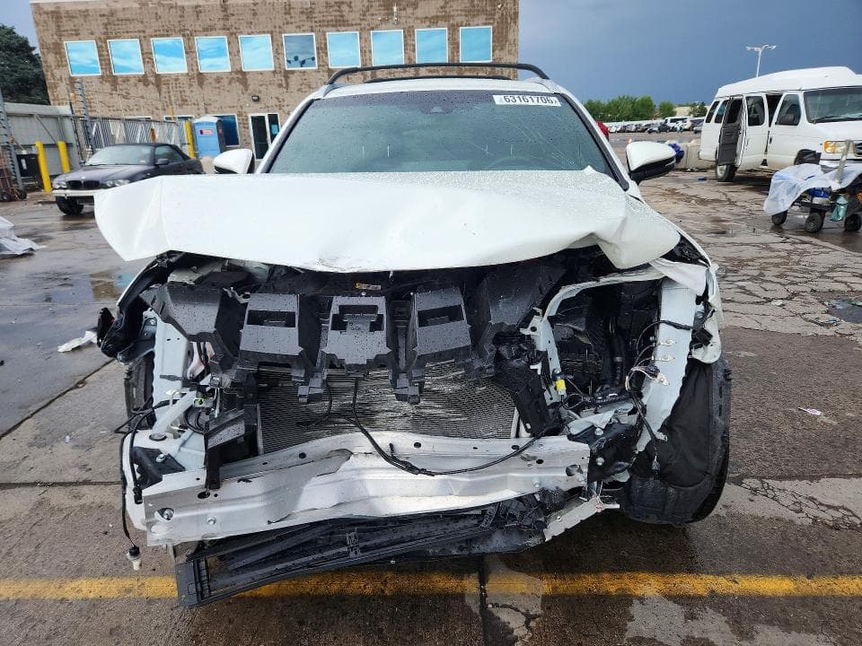 2022 TOYOTA VENZA XLE 5