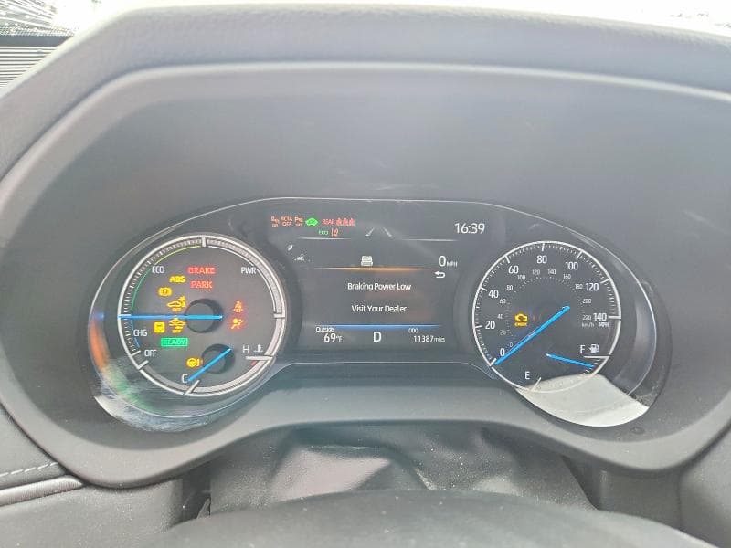 2022 TOYOTA VENZA XLE 9