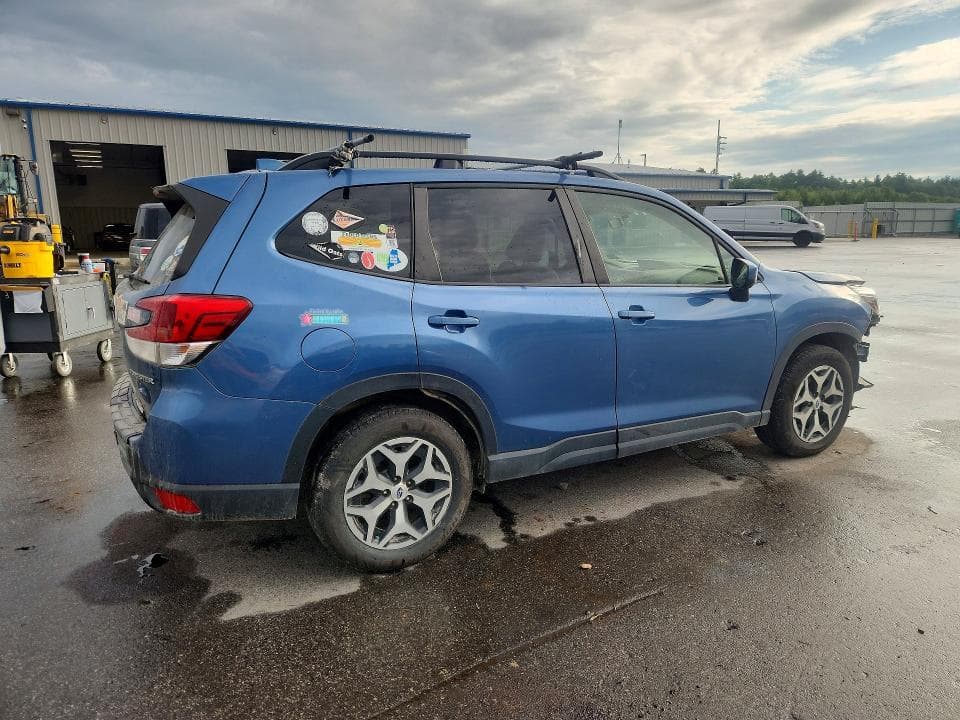 2019 SUBARU FORESTER PREMIUM 3