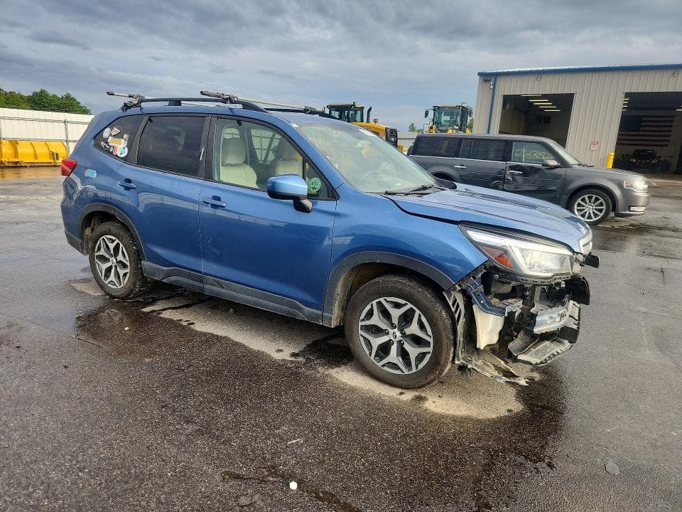 2019 SUBARU FORESTER PREMIUM 4