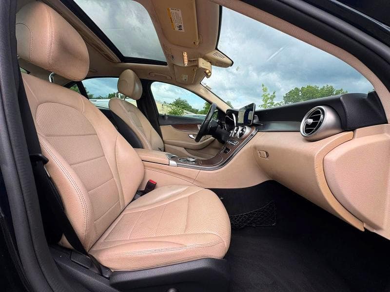 2019 MERCEDES-BENZ C 300 4MATIC 5