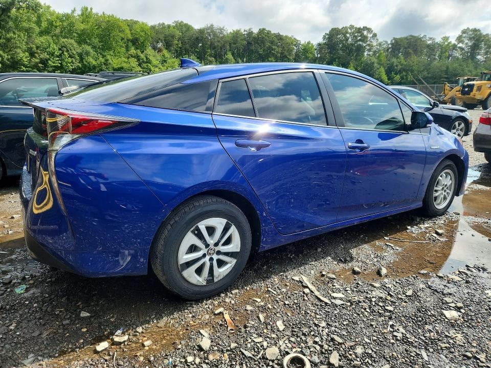 2018 TOYOTA PRIUS FOUR 3