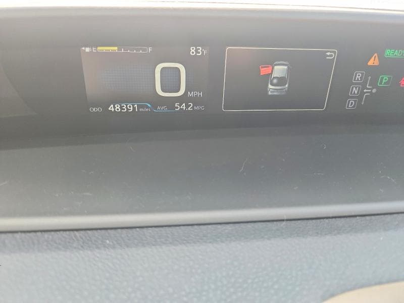 2018 TOYOTA PRIUS FOUR 9