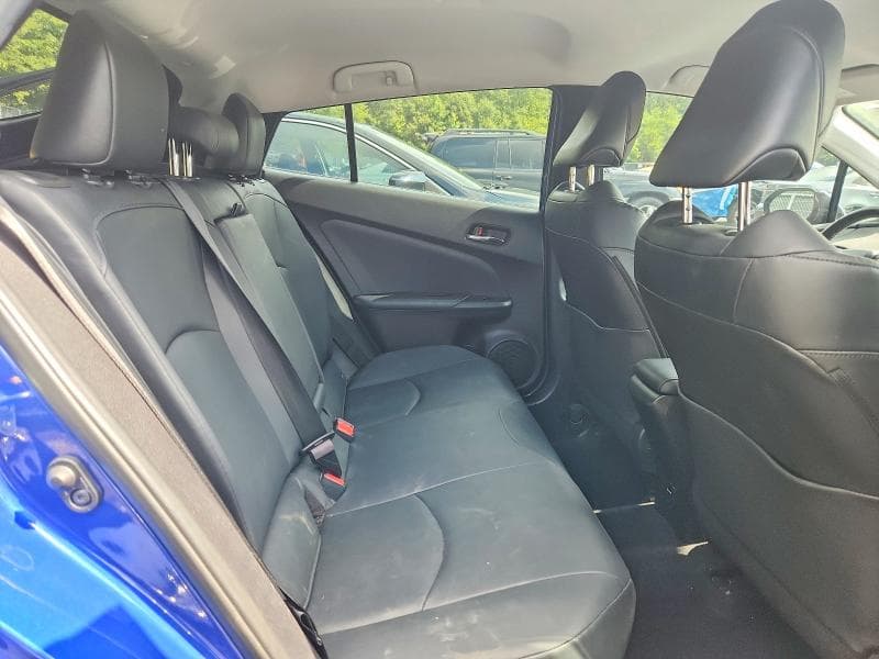 2018 TOYOTA PRIUS FOUR 10