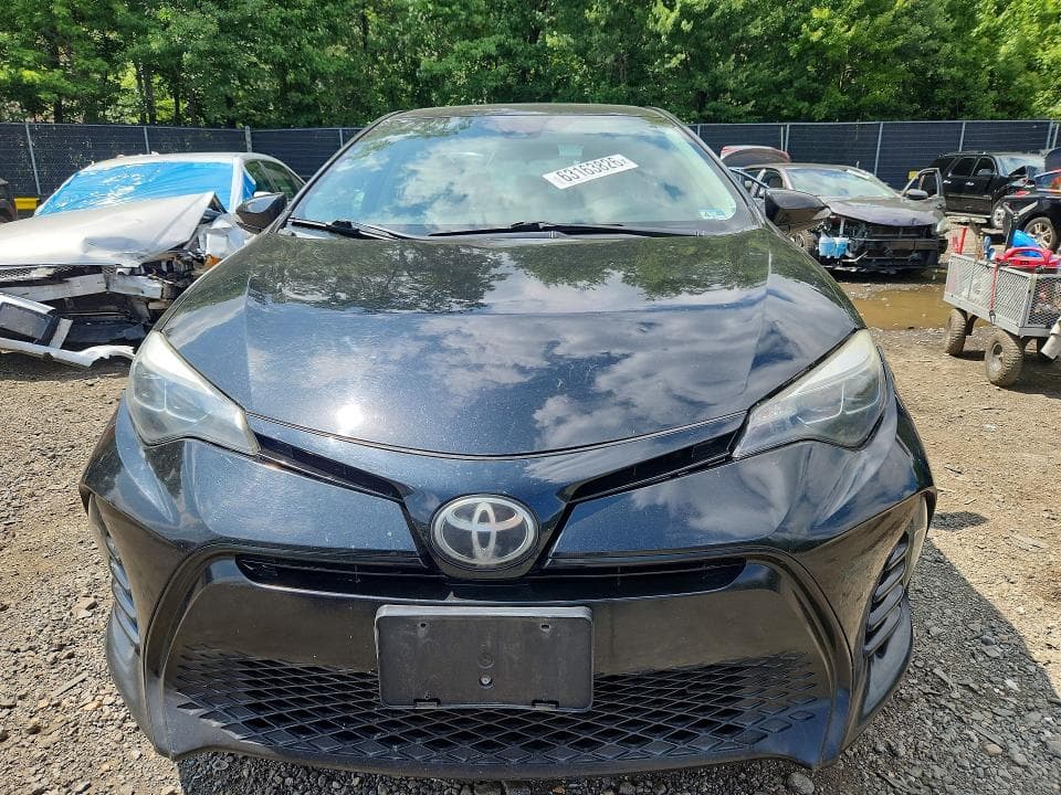 2017 TOYOTA COROLLA SE 5