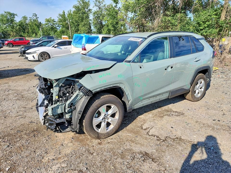 2020 TOYOTA RAV4 XLE - 1