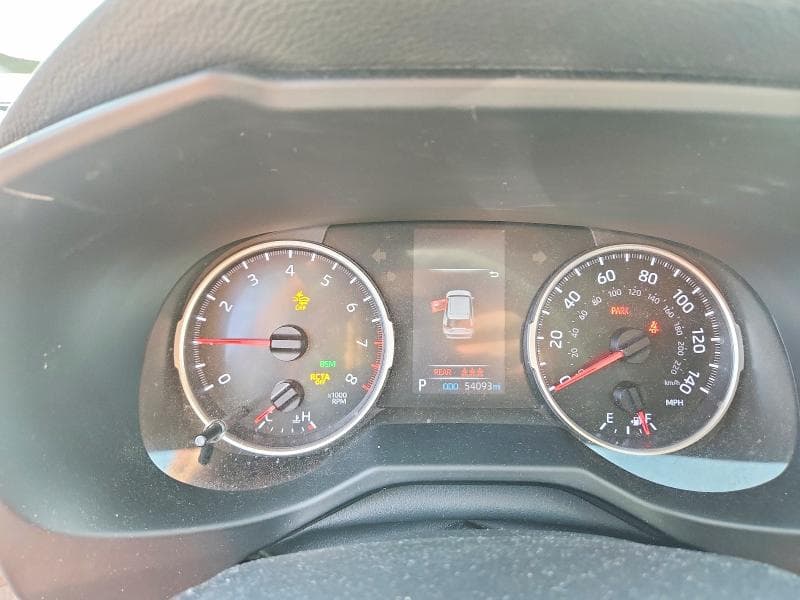 2020 TOYOTA RAV4 XLE 9