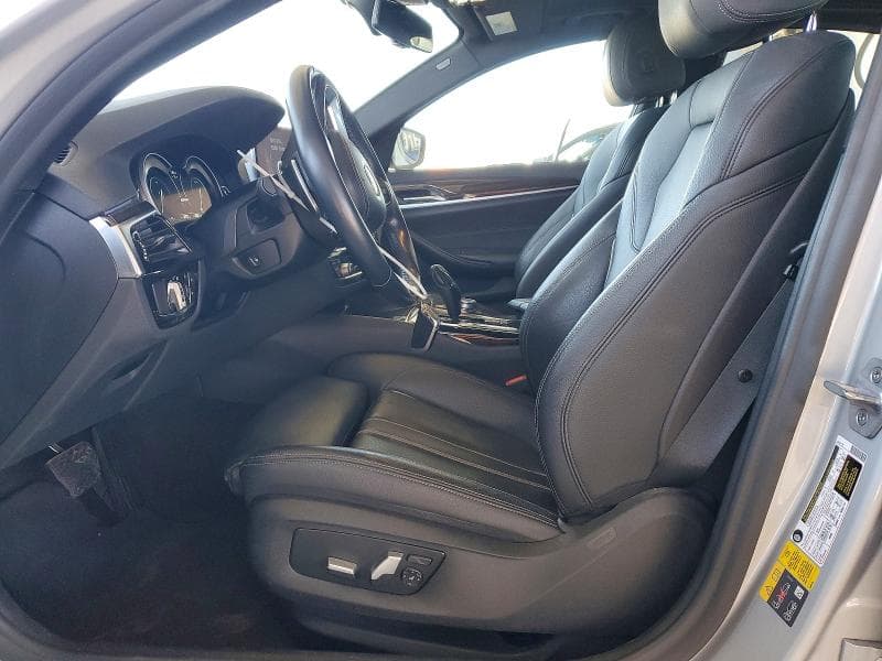 2019 BMW 530E 7