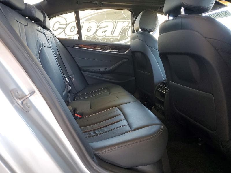 2019 BMW 530E 10