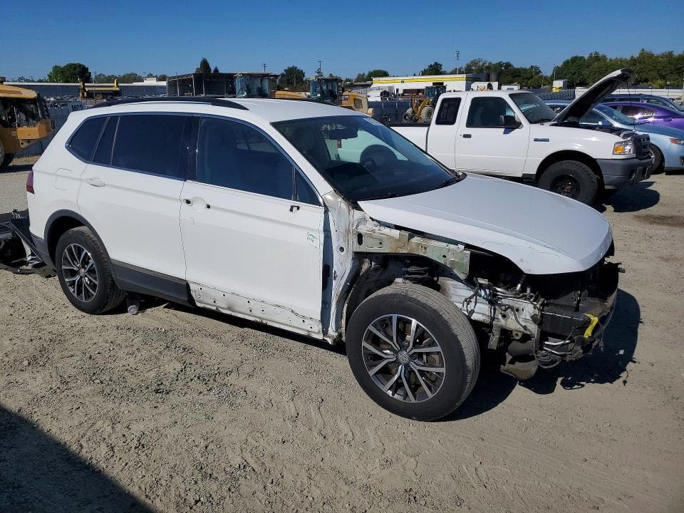 2018 VOLKSWAGEN TIGUAN SE 4