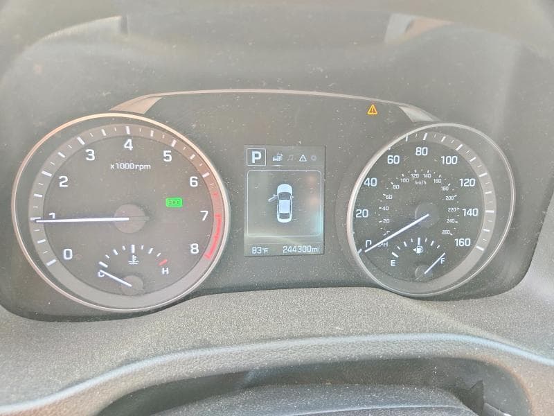 2018 HYUNDAI ELANTRA SEL 9