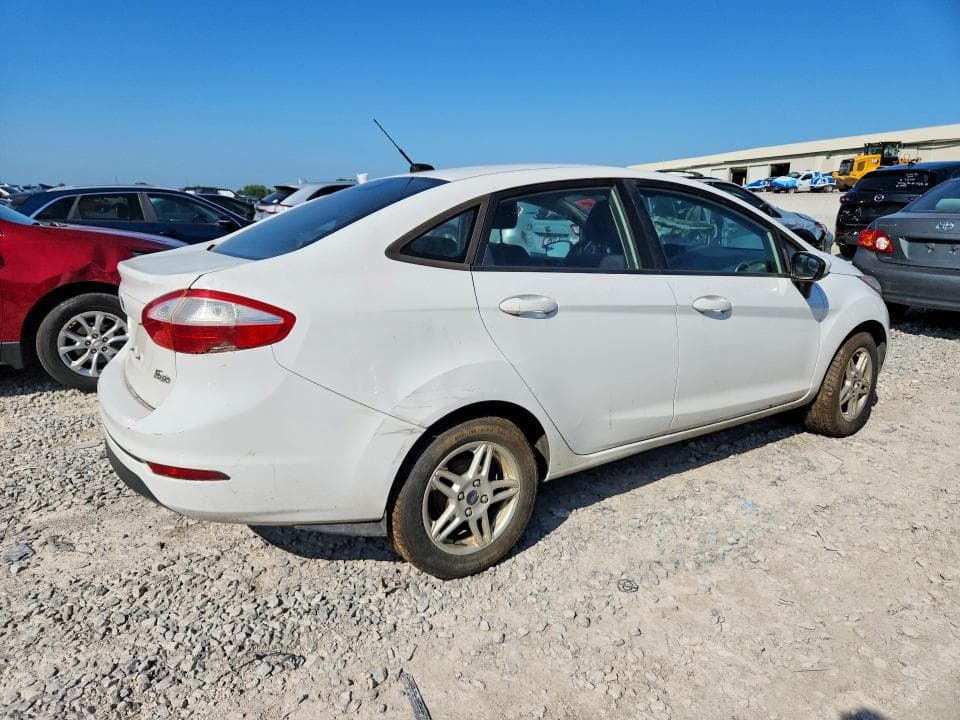 2017 FORD FIESTA SE 3