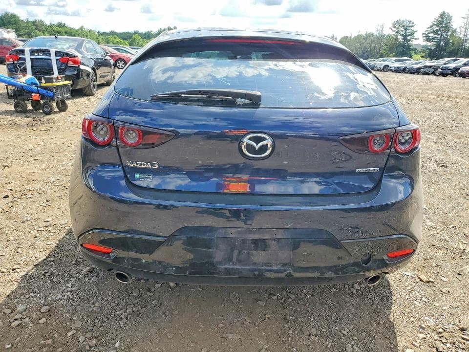 2020 MAZDA 3 6