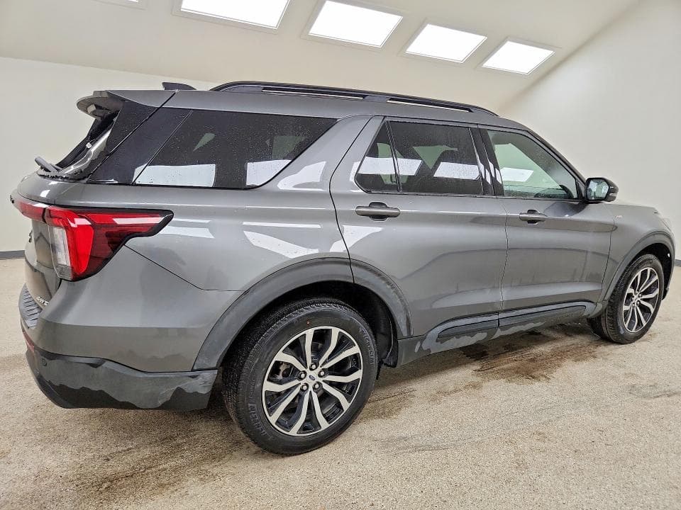2026 FORD EXPLORER ST-LINE 3