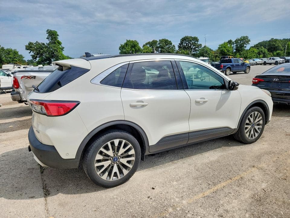 2020 FORD ESCAPE TITANIUM 3