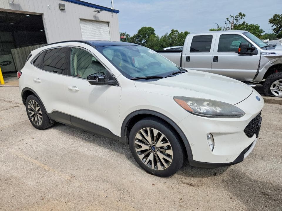 2020 FORD ESCAPE TITANIUM 4