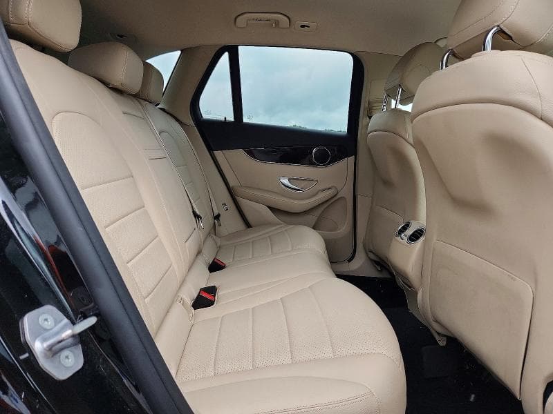 2017 MERCEDES-BENZ GLC 300 11