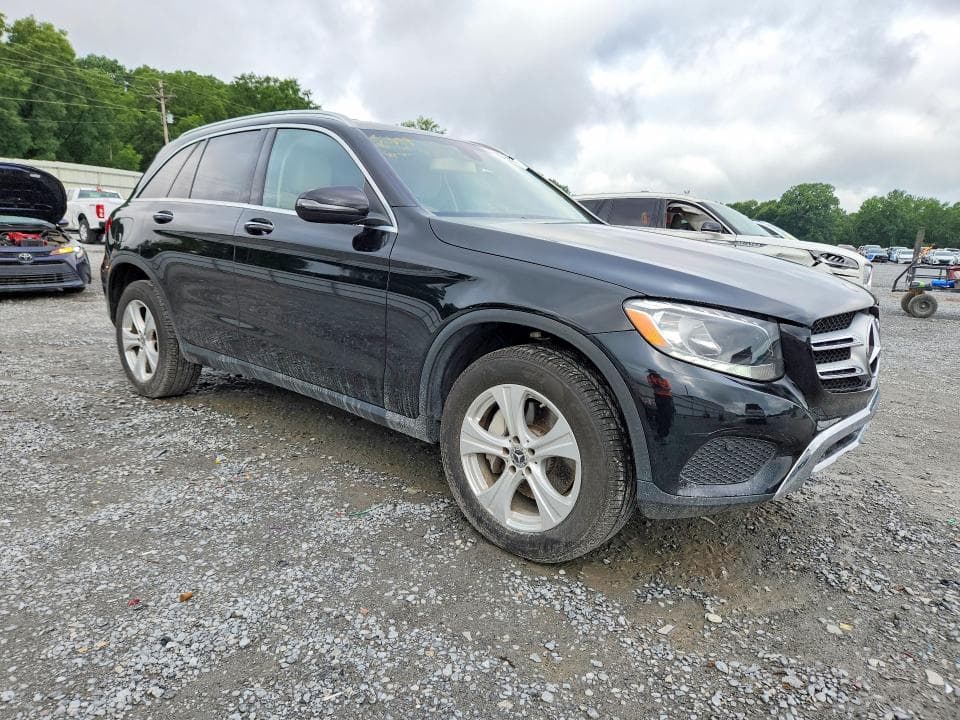 2017 MERCEDES-BENZ GLC 300 4