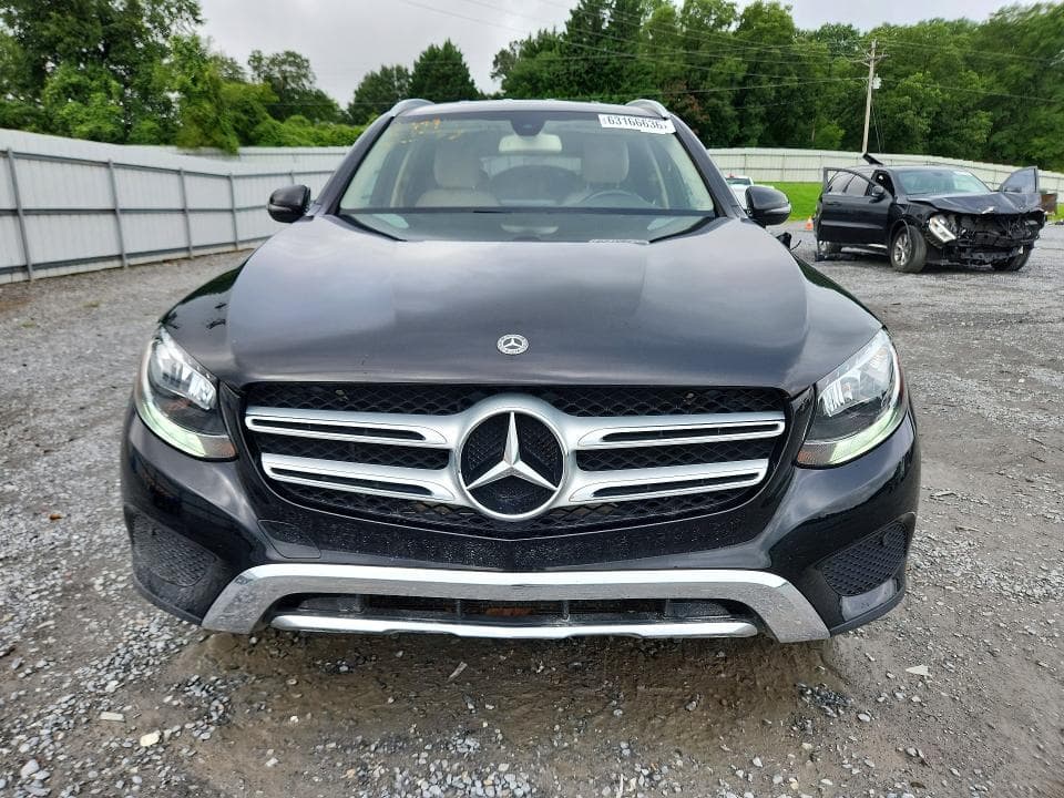 2017 MERCEDES-BENZ GLC 300 5