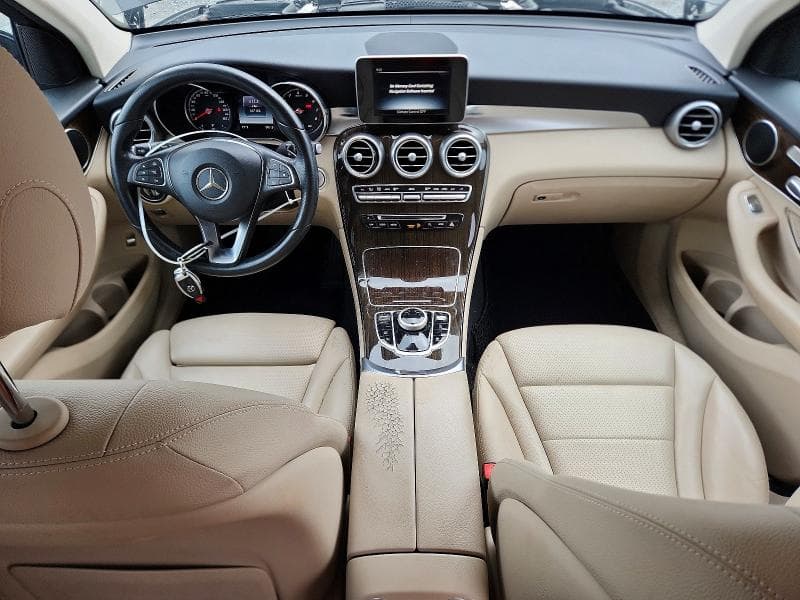 2017 MERCEDES-BENZ GLC 300 8