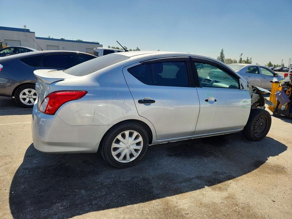 2017 NISSAN VERSA 1.6 SV 3