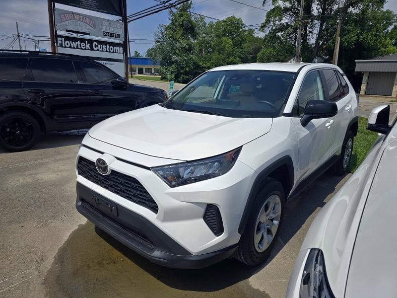 2022 TOYOTA RAV4 LE 2